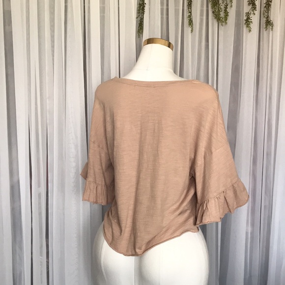 Oversized Ruffle Top - Picture 4 of 5